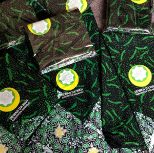 batik berlogo