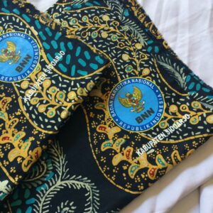 batik berlogo